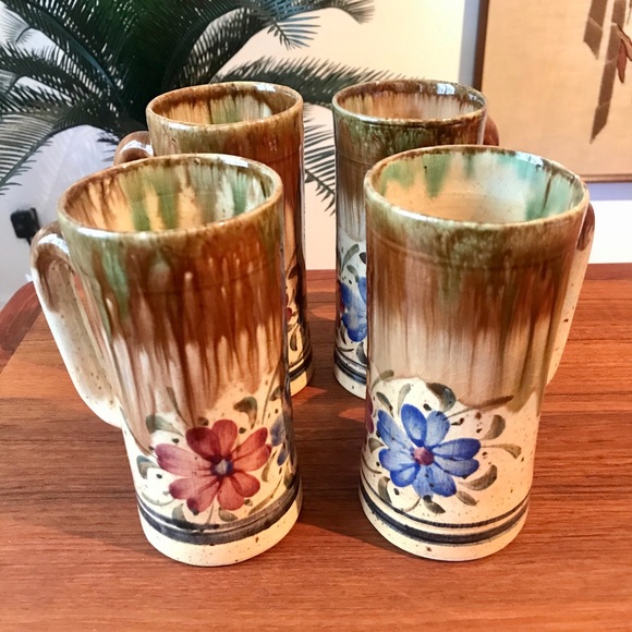 Set of 4 Hand painted ceramic vintage mugs - Picture 7 of 7